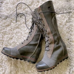 EUC Sorel Cate the Great Lace-up Wedge Boot
